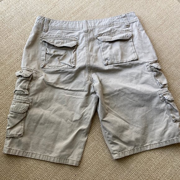 Iron Jean Khaki Cargo Shorts  33 - Picture 3 of 3